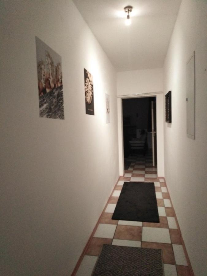Studiowohnung, Neu Renoviert, Zentrale Lage Saarlouis Eksteriør billede